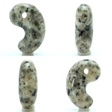 Ise Stone comma shape Magatama 30mm, Japanese Famous Stone, Mie Prefecture, Shakagatake