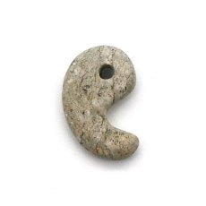 [Japanese Stone] Tatsunite Blue Magatama Small, Hyogo Prefecture, comma shape, Three Sacred Treasures, Yahachikin Magatama"