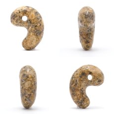 Kumano Hayatama Stone Yellow Hook-shaped Pendant, Approximately 25mm, Wakayama Prefecture Origin, Japanese Famous Stone, Power Stone