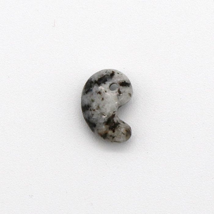 Kurama Stone Hook-shaped Pendant (Extra Small), Kyoto Prefecture Origin, Natural Stone, Power Stone